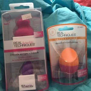 Makeup blenders + wedges + brush drying rack